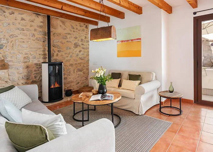 Ca Na Rieres - By Emerald